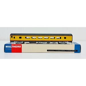 Walthers HO Union Pacific 85' Budd 46 Seat Coach Passenger Car 932-6314